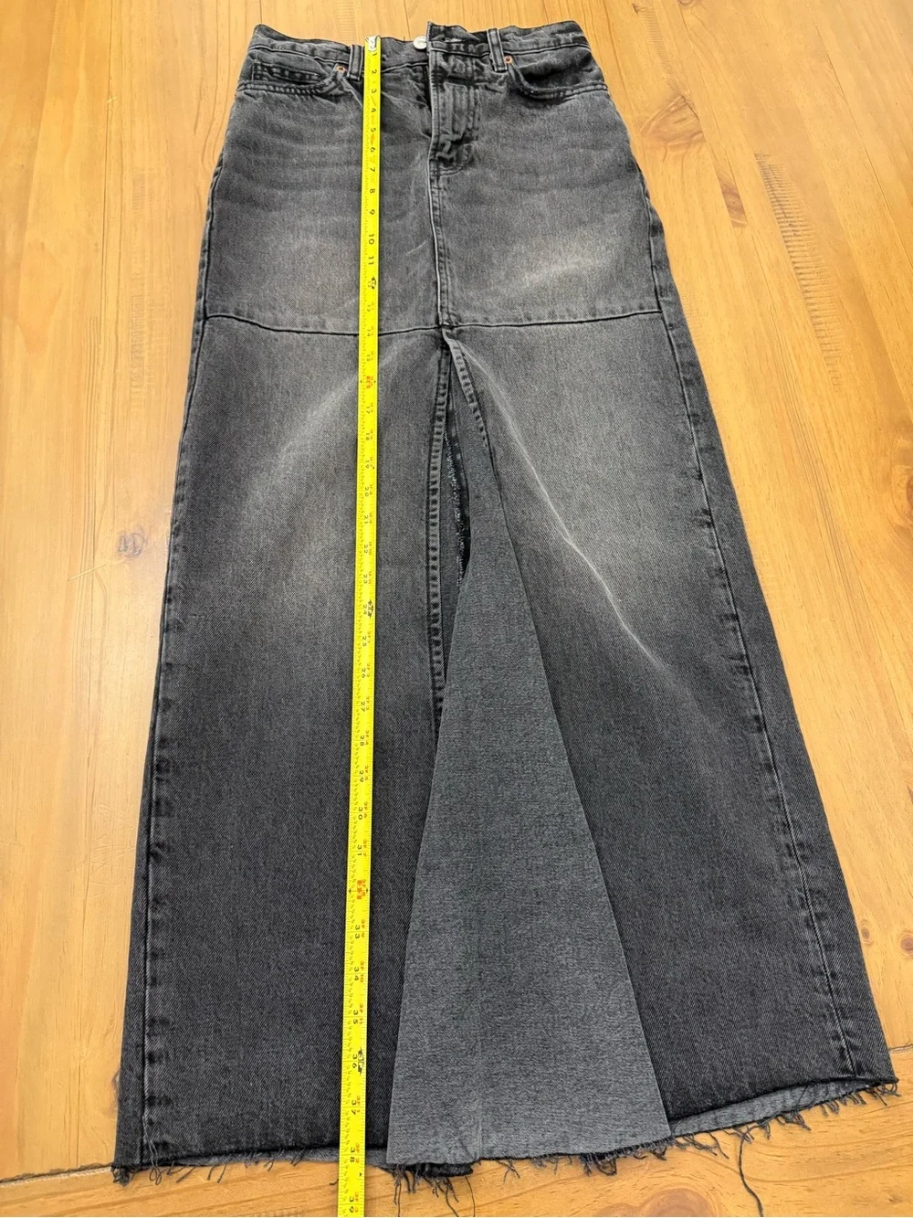 Reformation Tazz Maxi Denim Long Skirt Size 23 Black Wash Front Slit Taw Hem - Picture 7 of 15